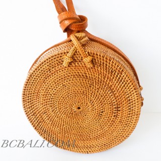 Circle around handbags straw rattan hand woven motif side